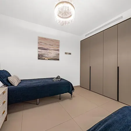 Sea View Luxury At Your Fingertips Daire Fuengirola