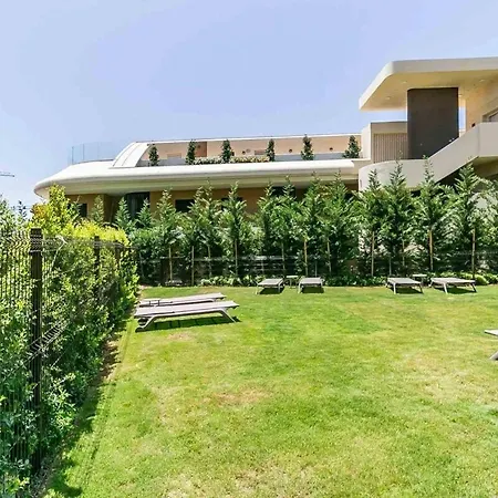 Sea View Luxury At Your Fingertips Fuengirola