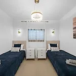 Sea View Luxury At Your Fingertips * Fuengirola