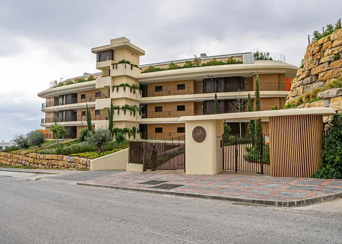 Sea View Luxury At Your Fingertips 丰希罗拉