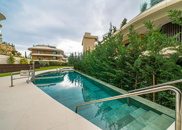 Sea View Luxury At Your Fingertips Апартаменты