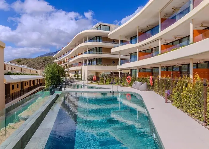 Sea View Luxury At Your Fingertips Апартаменты *