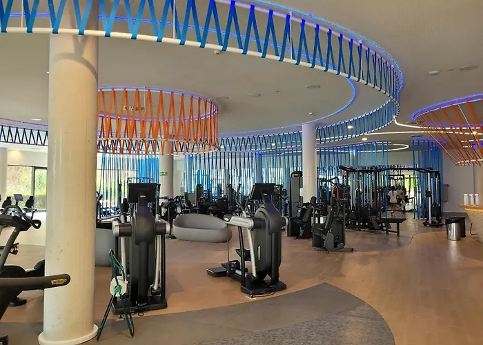 Sea View Luxury At Your Fingertips 公寓 丰希罗拉