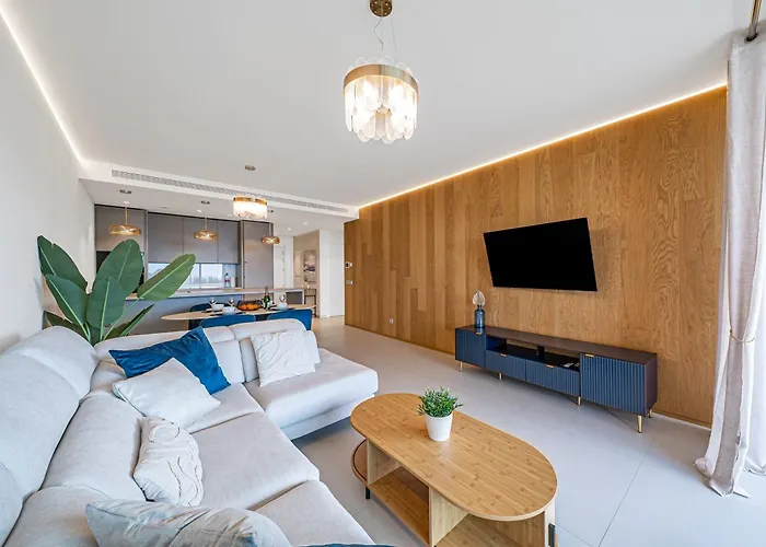 דירה Sea View Luxury At Your Fingertips פואנגירולה